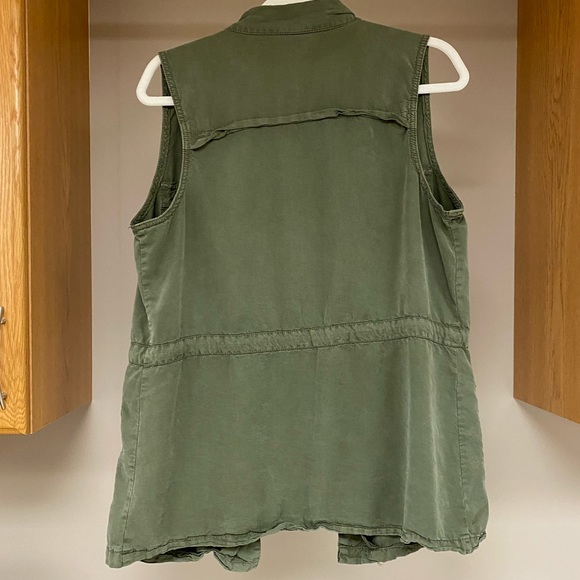 Mossimo Green Vest - Picture 5 of 5